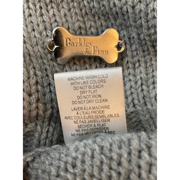 Dog Sweater Grey Knit White Christmas Tree Appliqué Barkley & Finn NWOT Size M - Picture 6 of 12